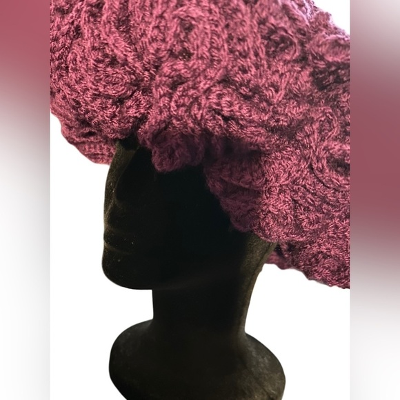 NEW Plum Rhapsody — Sculpted Crochet Ruffle Hat For Women main image 4